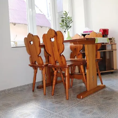 Ceska Kanada Apartment *